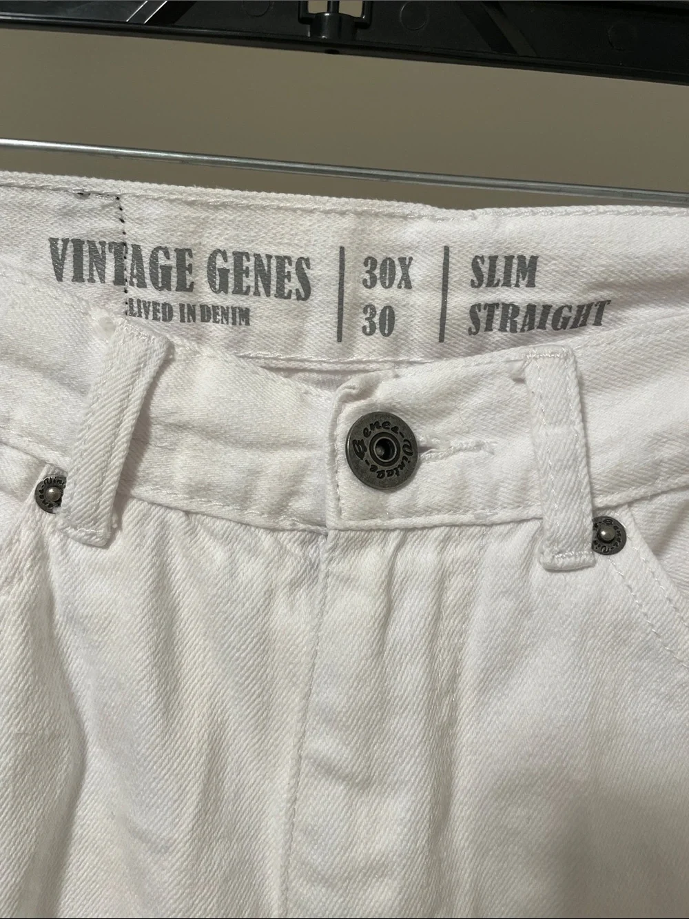 Vintage Genes clean white